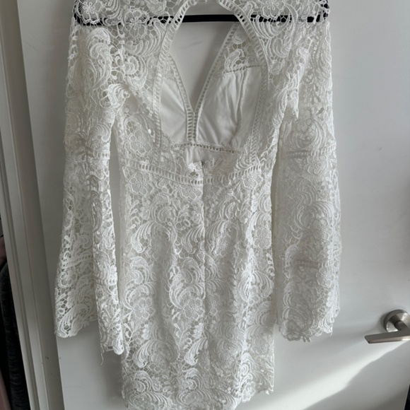 White Lace Dress 70s Style w/Bell Sleeves - Picture 3 of 8